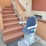 Montascale a poltroncina per esterno - immagine 3